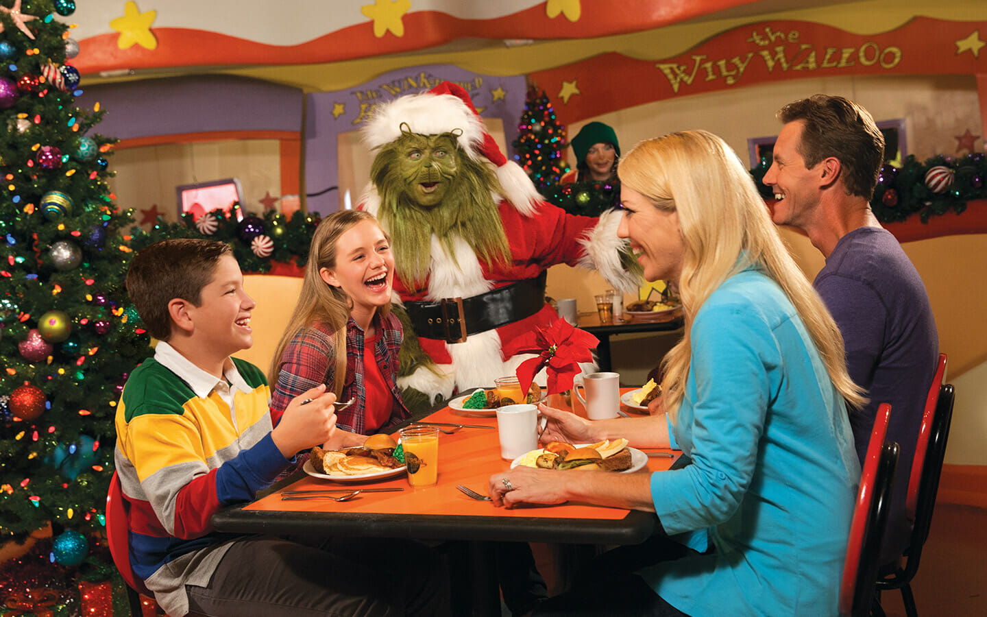 Breakfast With The Grinch and the 2022 Holiday Tour Back at Universal Orlando