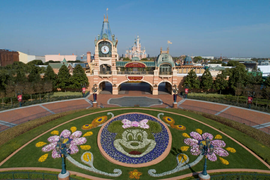 Shanghai Disney Brings Shows and Other Entertainment Back